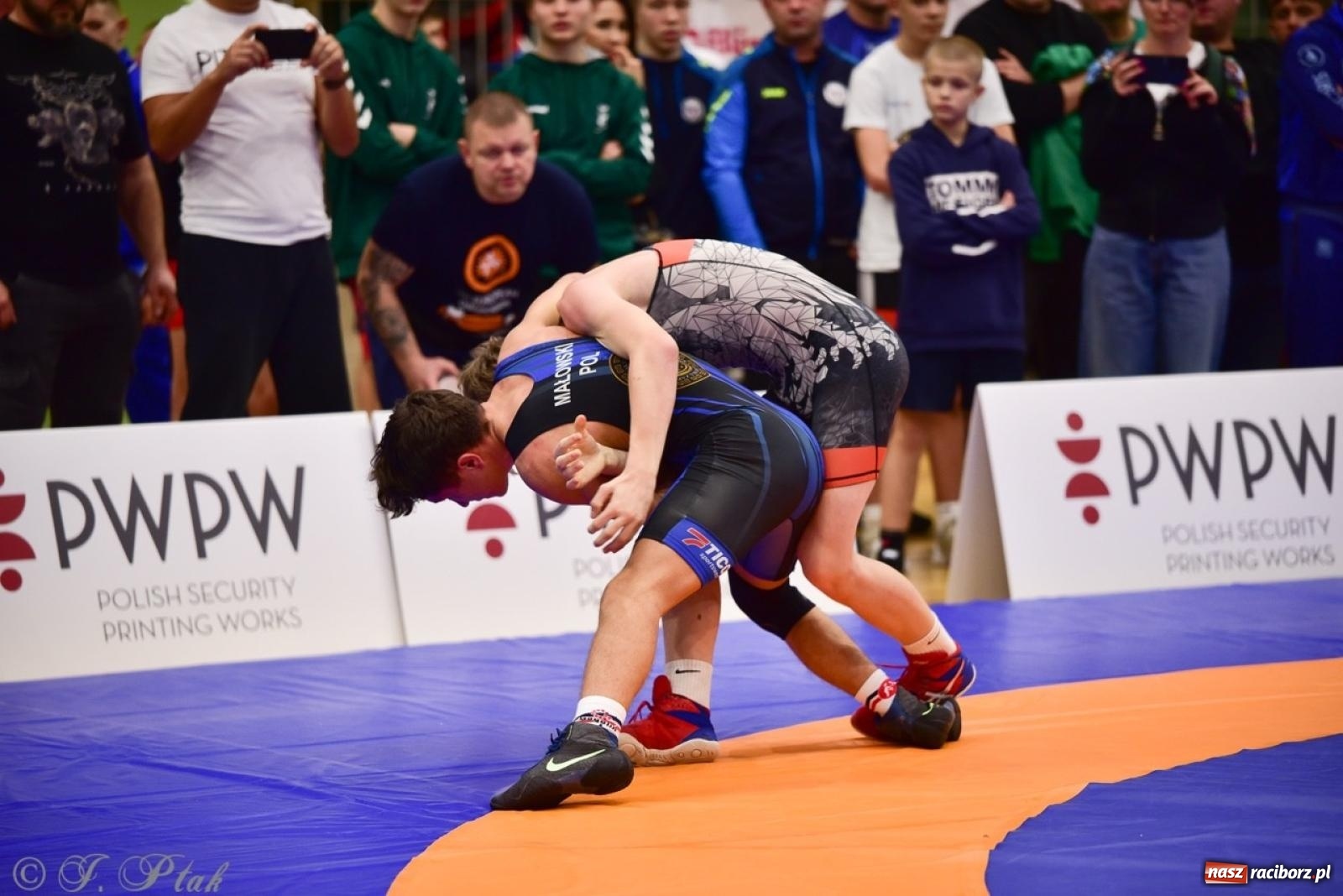 Zdjęcie w galerii na portalu naszraciborz.pl: XIV Mistrzostwa Polski Młodzików U14 w Raciborzu – sportowe emocje w Arenie OSiR wiadomości z regionu