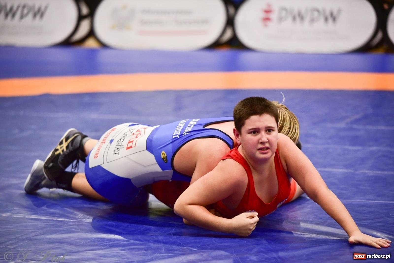 Zdjęcie w galerii na portalu naszraciborz.pl: XIV Mistrzostwa Polski Młodzików U14 w Raciborzu – sportowe emocje w Arenie OSiR wiadomości z regionu