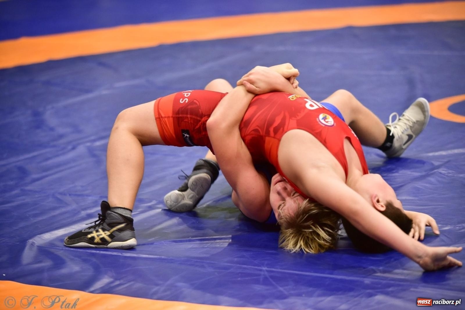 Zdjęcie w galerii na portalu naszraciborz.pl: XIV Mistrzostwa Polski Młodzików U14 w Raciborzu – sportowe emocje w Arenie OSiR wiadomości z regionu