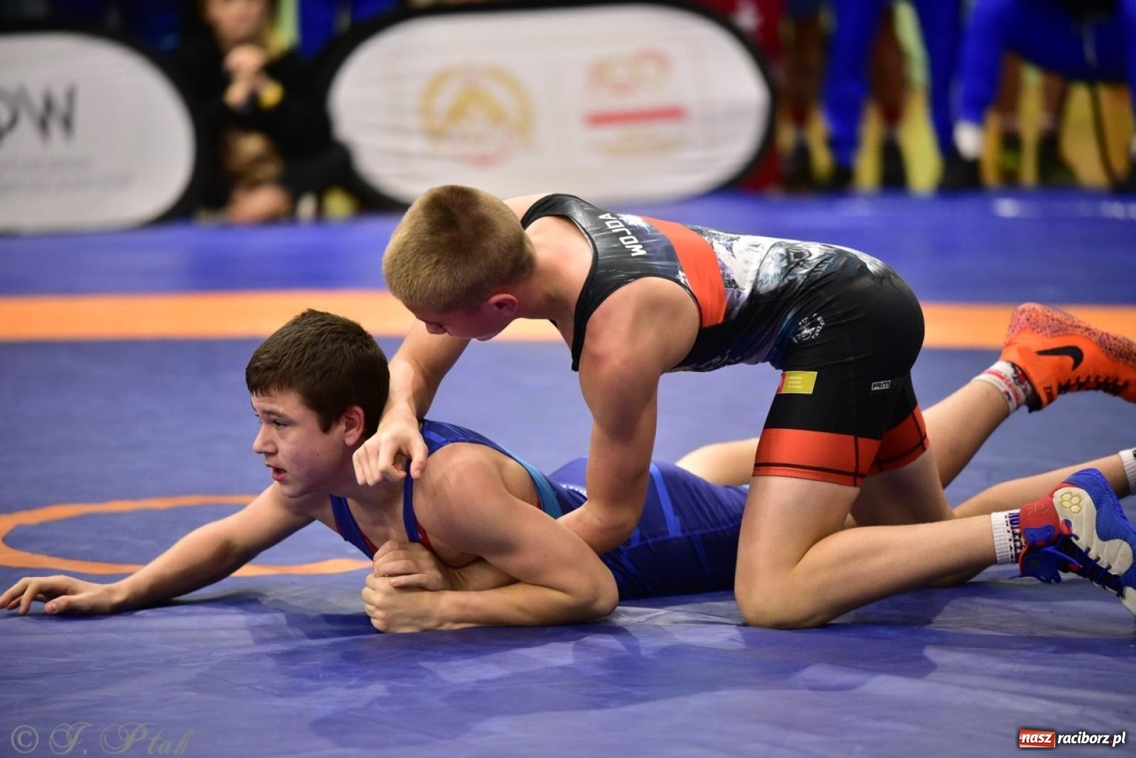 Zdjęcie w galerii na portalu naszraciborz.pl: XIV Mistrzostwa Polski Młodzików U14 w Raciborzu – sportowe emocje w Arenie OSiR wiadomości z regionu