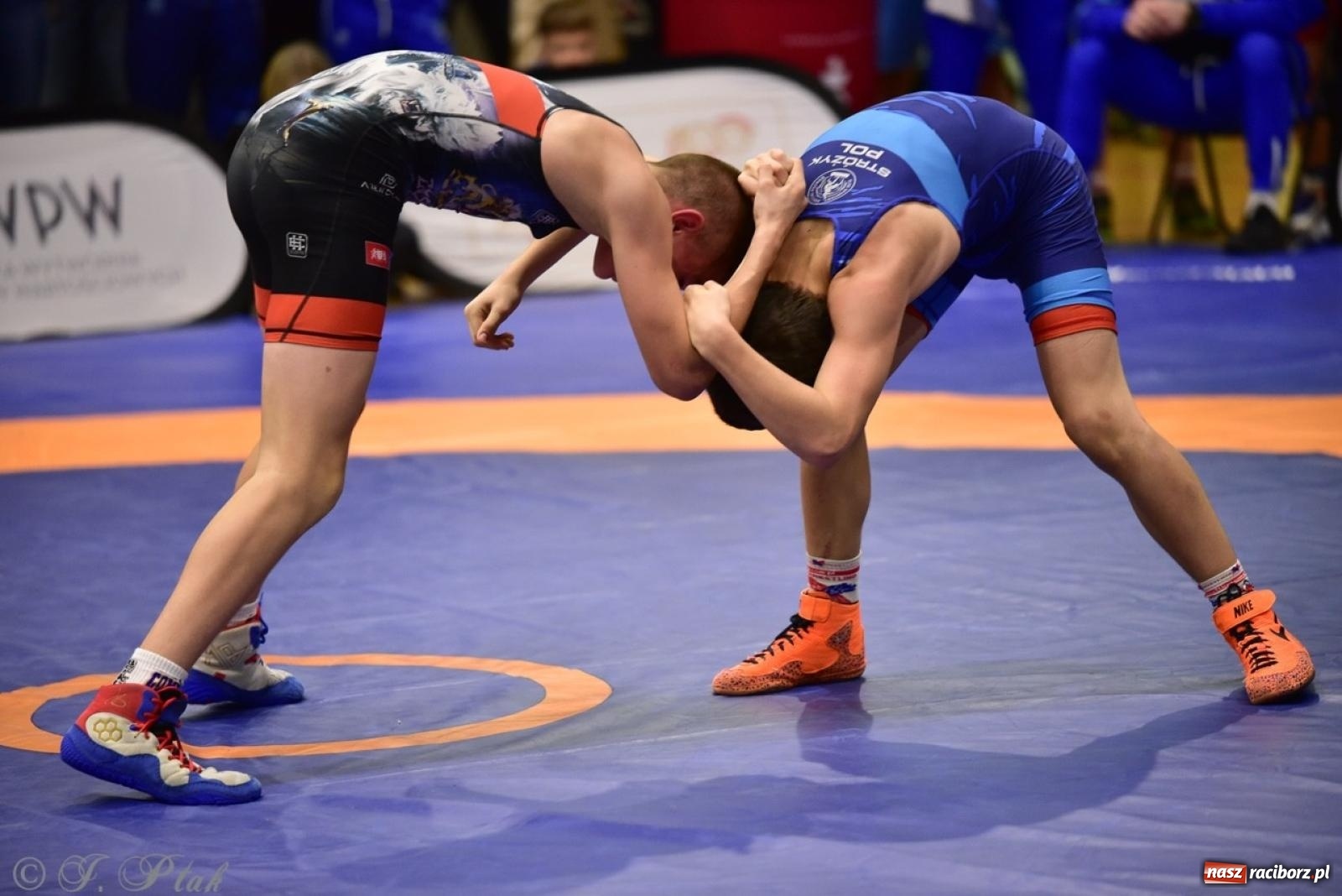 Zdjęcie w galerii na portalu naszraciborz.pl: XIV Mistrzostwa Polski Młodzików U14 w Raciborzu – sportowe emocje w Arenie OSiR wiadomości z regionu