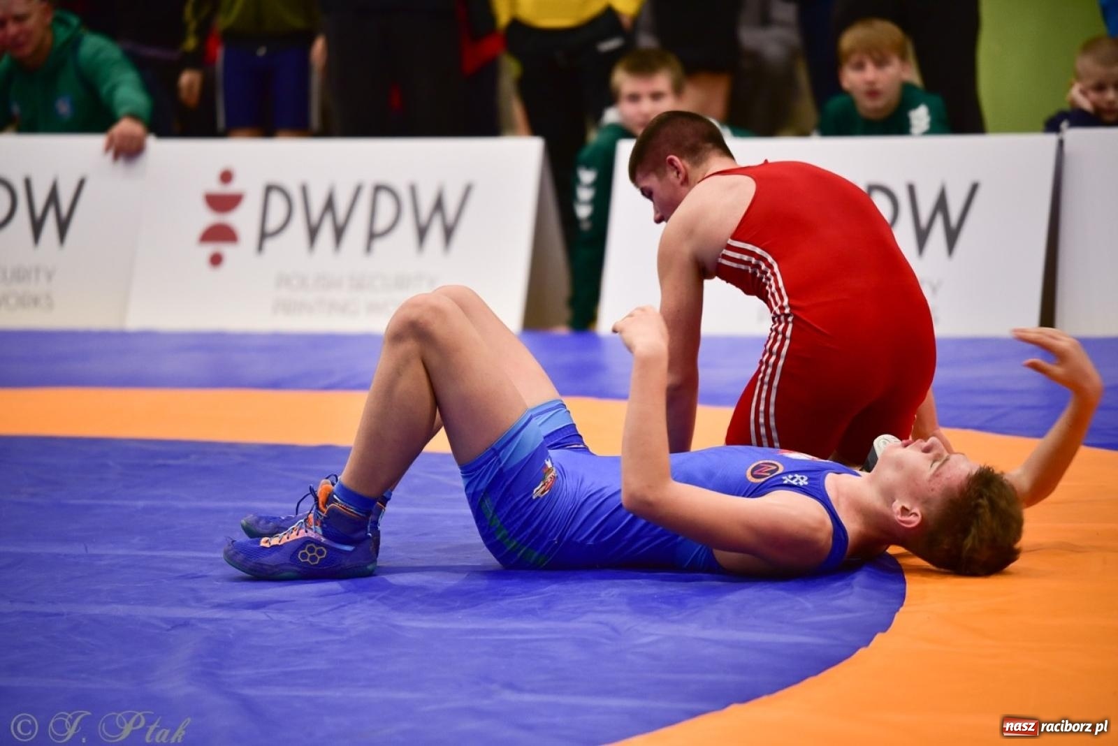 Zdjęcie w galerii na portalu naszraciborz.pl: XIV Mistrzostwa Polski Młodzików U14 w Raciborzu – sportowe emocje w Arenie OSiR wiadomości z regionu