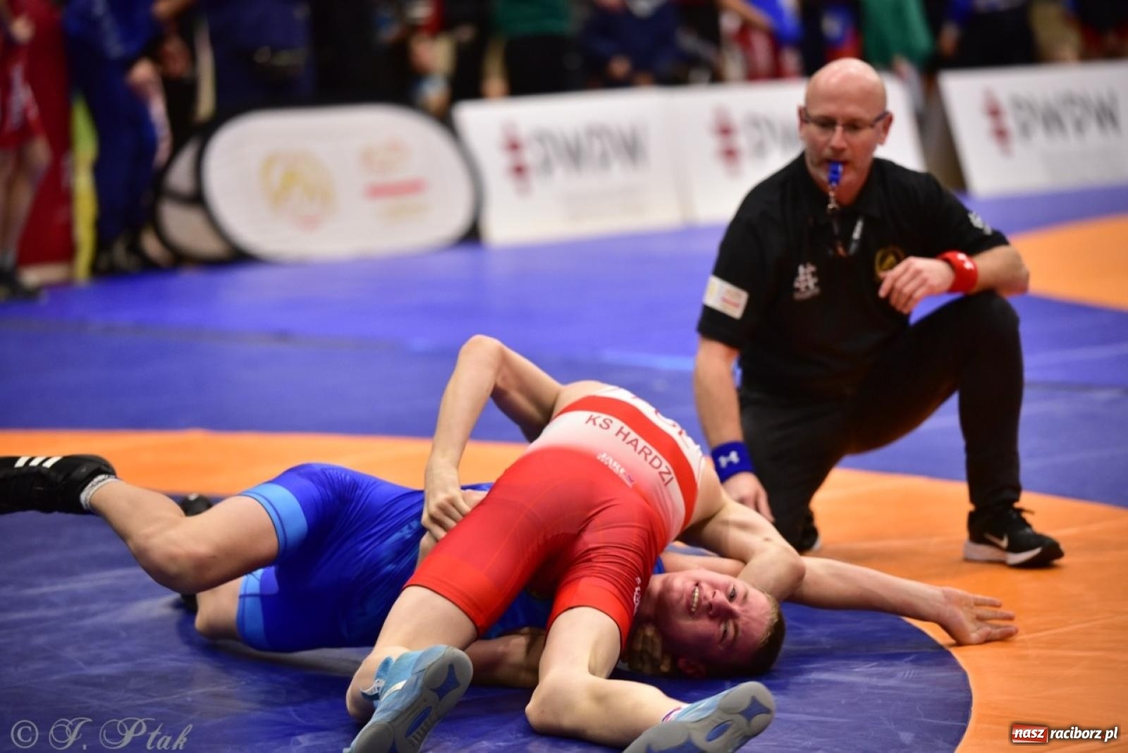 Zdjęcie w galerii na portalu naszraciborz.pl: XIV Mistrzostwa Polski Młodzików U14 w Raciborzu – sportowe emocje w Arenie OSiR wiadomości z regionu