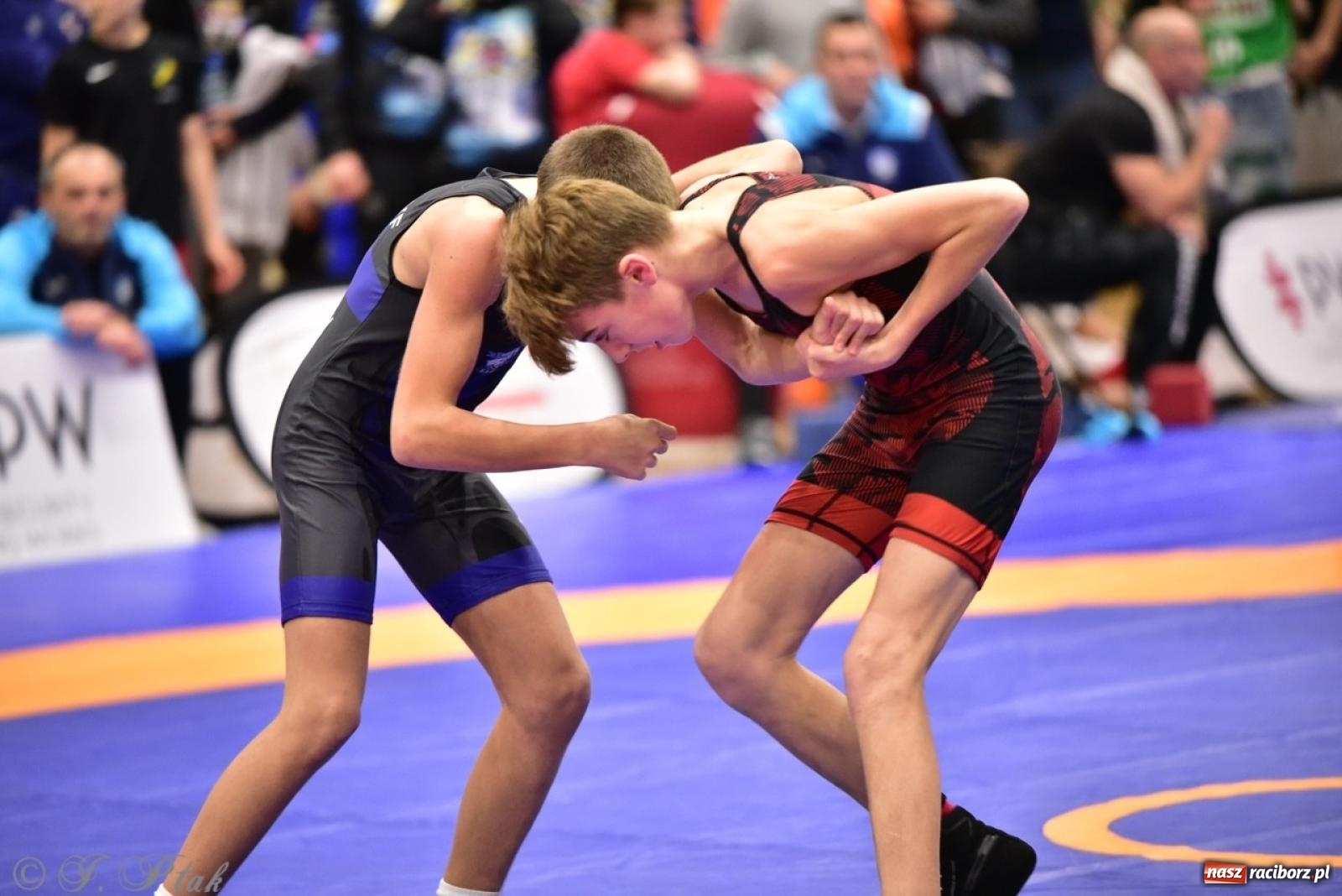 Zdjęcie w galerii na portalu naszraciborz.pl: XIV Mistrzostwa Polski Młodzików U14 w Raciborzu – sportowe emocje w Arenie OSiR wiadomości z regionu