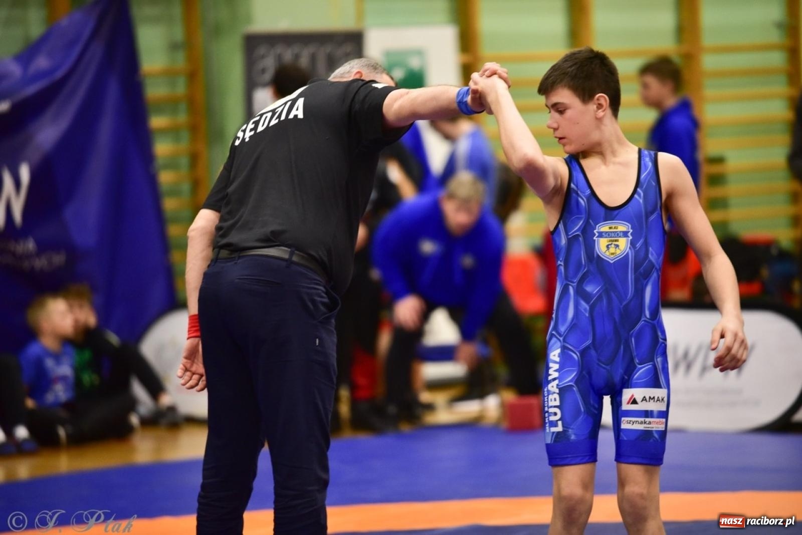 Zdjęcie w galerii na portalu naszraciborz.pl: XIV Mistrzostwa Polski Młodzików U14 w Raciborzu – sportowe emocje w Arenie OSiR wiadomości z regionu