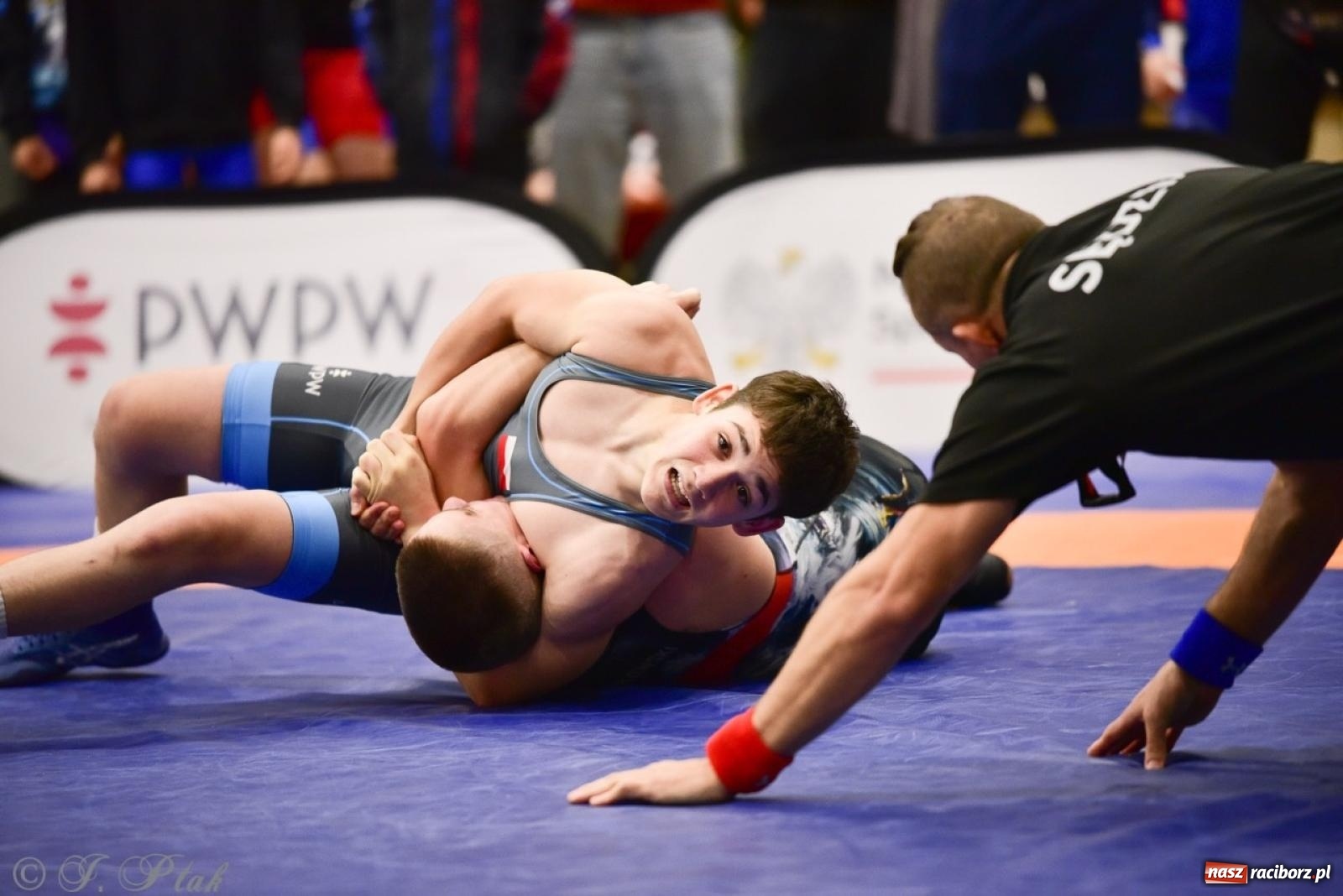 Zdjęcie w galerii na portalu naszraciborz.pl: XIV Mistrzostwa Polski Młodzików U14 w Raciborzu – sportowe emocje w Arenie OSiR wiadomości z regionu