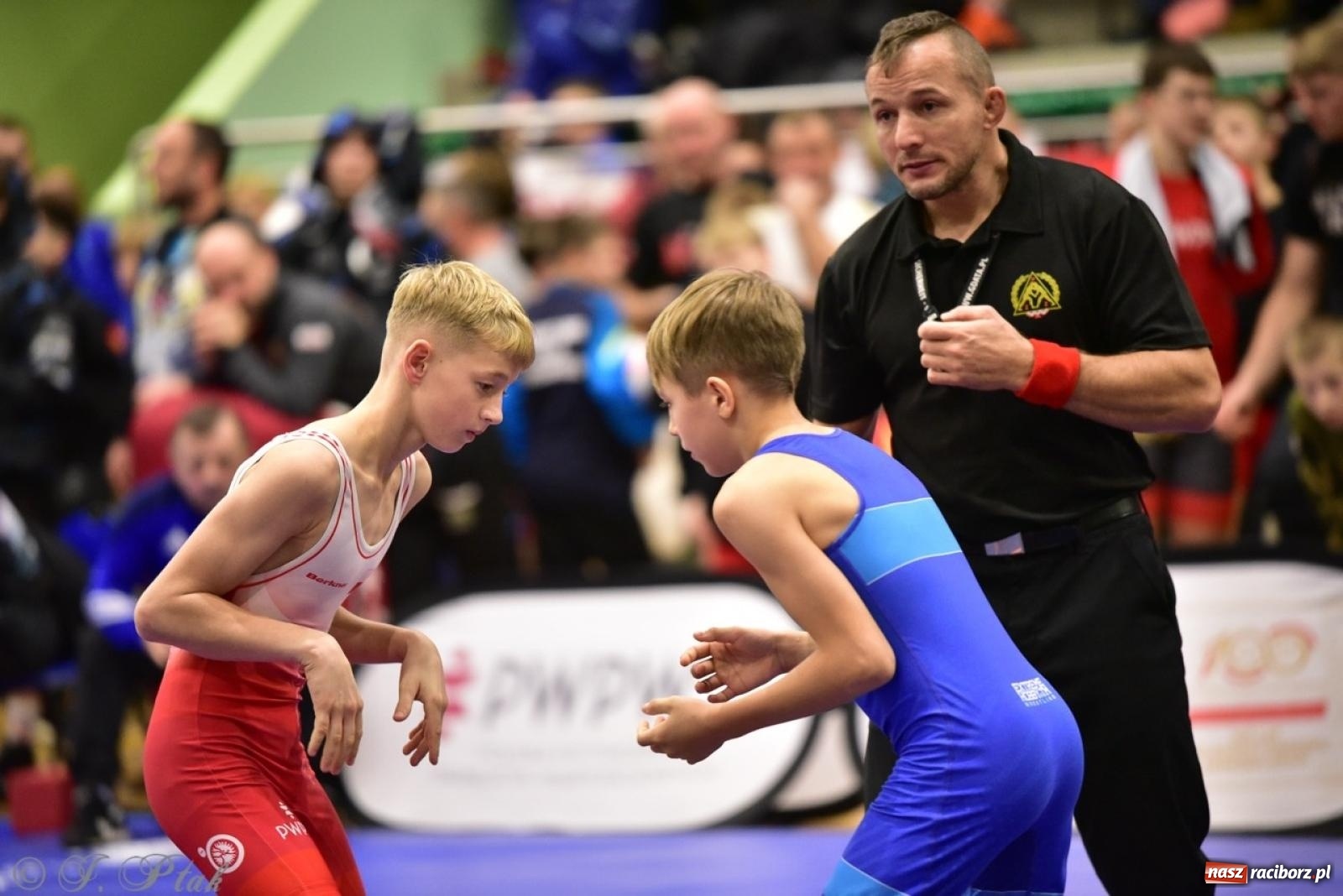 Zdjęcie w galerii na portalu naszraciborz.pl: XIV Mistrzostwa Polski Młodzików U14 w Raciborzu – sportowe emocje w Arenie OSiR wiadomości z regionu