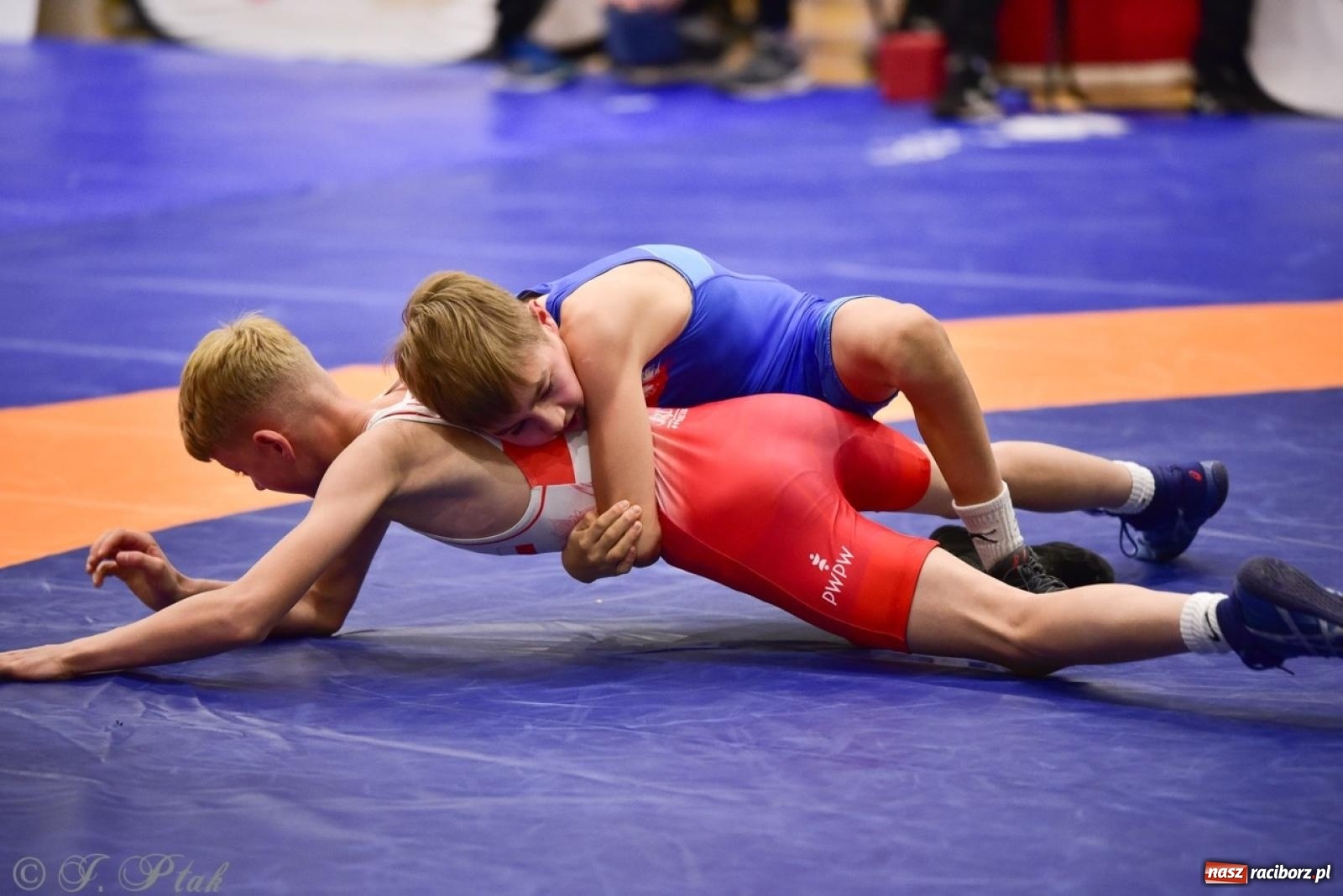 Zdjęcie w galerii na portalu naszraciborz.pl: XIV Mistrzostwa Polski Młodzików U14 w Raciborzu – sportowe emocje w Arenie OSiR wiadomości z regionu