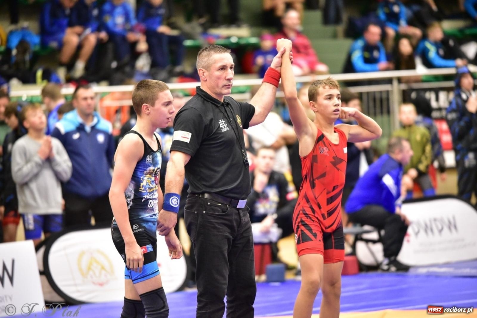 Zdjęcie w galerii na portalu naszraciborz.pl: XIV Mistrzostwa Polski Młodzików U14 w Raciborzu – sportowe emocje w Arenie OSiR wiadomości z regionu