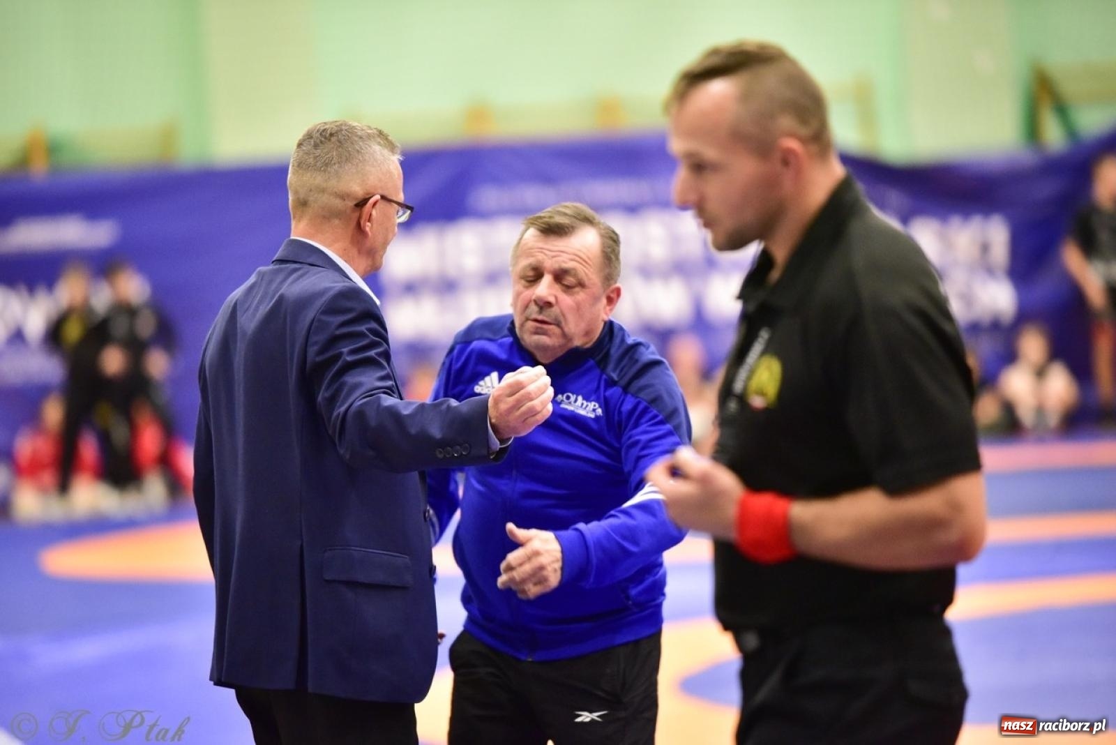 Zdjęcie w galerii na portalu naszraciborz.pl: XIV Mistrzostwa Polski Młodzików U14 w Raciborzu – sportowe emocje w Arenie OSiR wiadomości z regionu