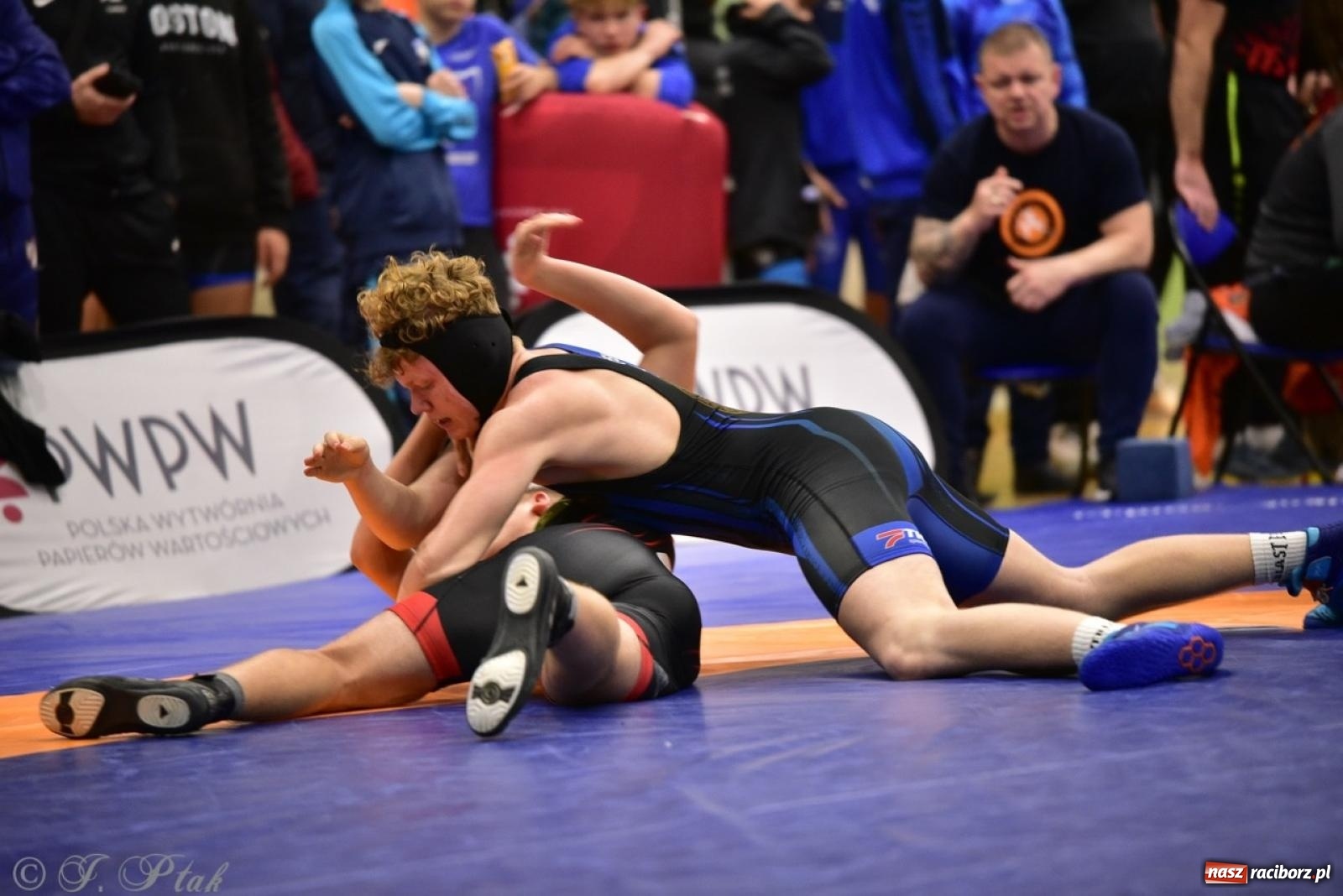 Zdjęcie w galerii na portalu naszraciborz.pl: XIV Mistrzostwa Polski Młodzików U14 w Raciborzu – sportowe emocje w Arenie OSiR wiadomości z regionu