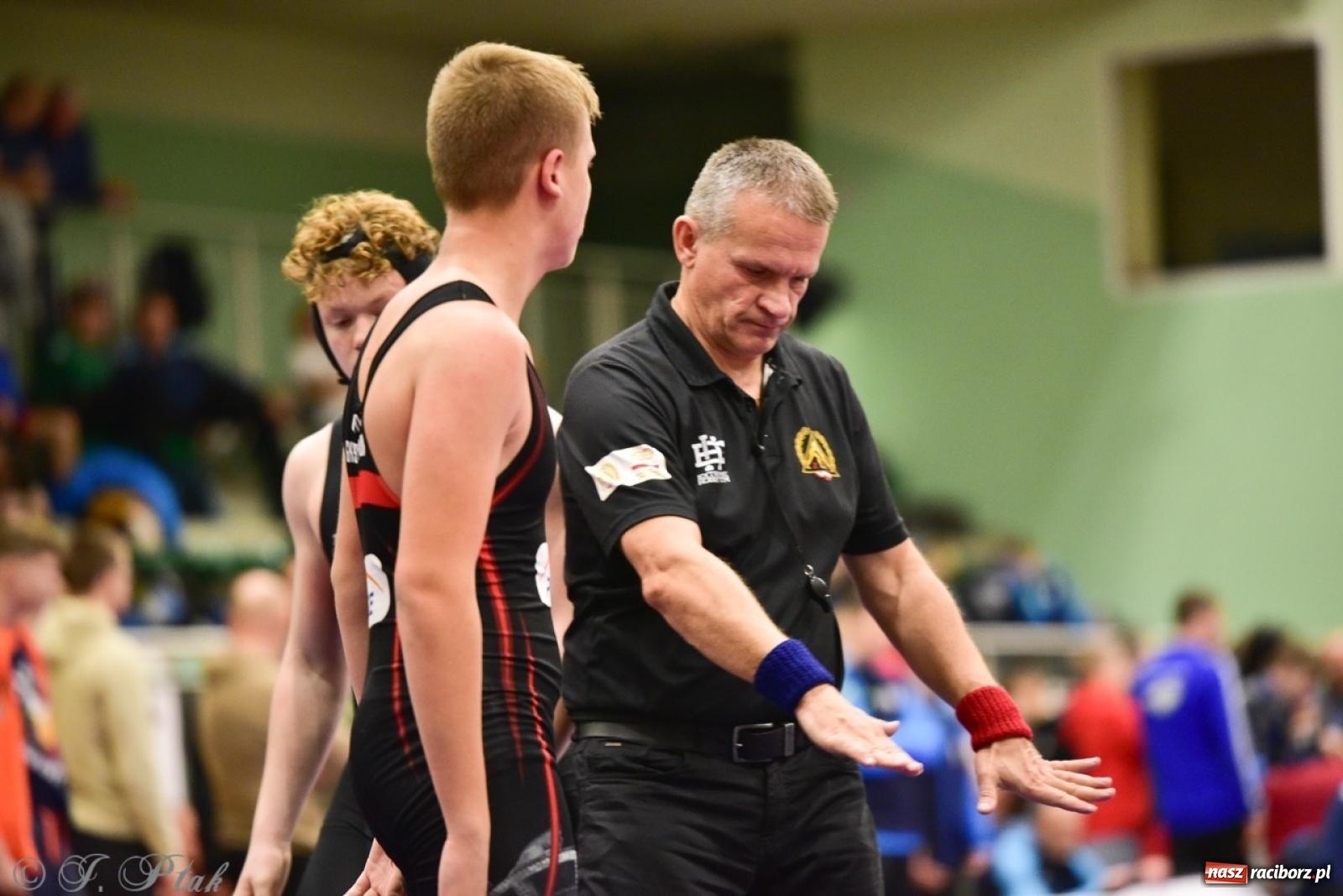 Zdjęcie w galerii na portalu naszraciborz.pl: XIV Mistrzostwa Polski Młodzików U14 w Raciborzu – sportowe emocje w Arenie OSiR wiadomości z regionu