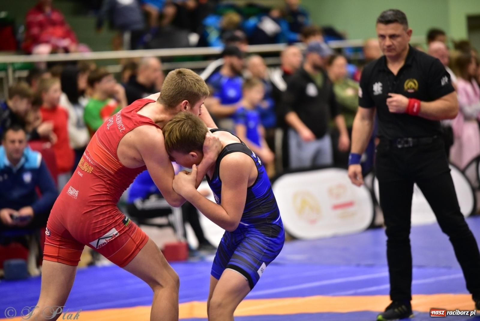 Zdjęcie w galerii na portalu naszraciborz.pl: XIV Mistrzostwa Polski Młodzików U14 w Raciborzu – sportowe emocje w Arenie OSiR wiadomości z regionu