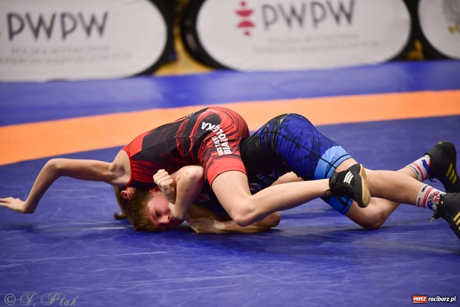 Zdjęcie w galerii na portalu naszraciborz.pl: XIV Mistrzostwa Polski Młodzików U14 w Raciborzu – sportowe emocje w Arenie OSiR wiadomości z regionu