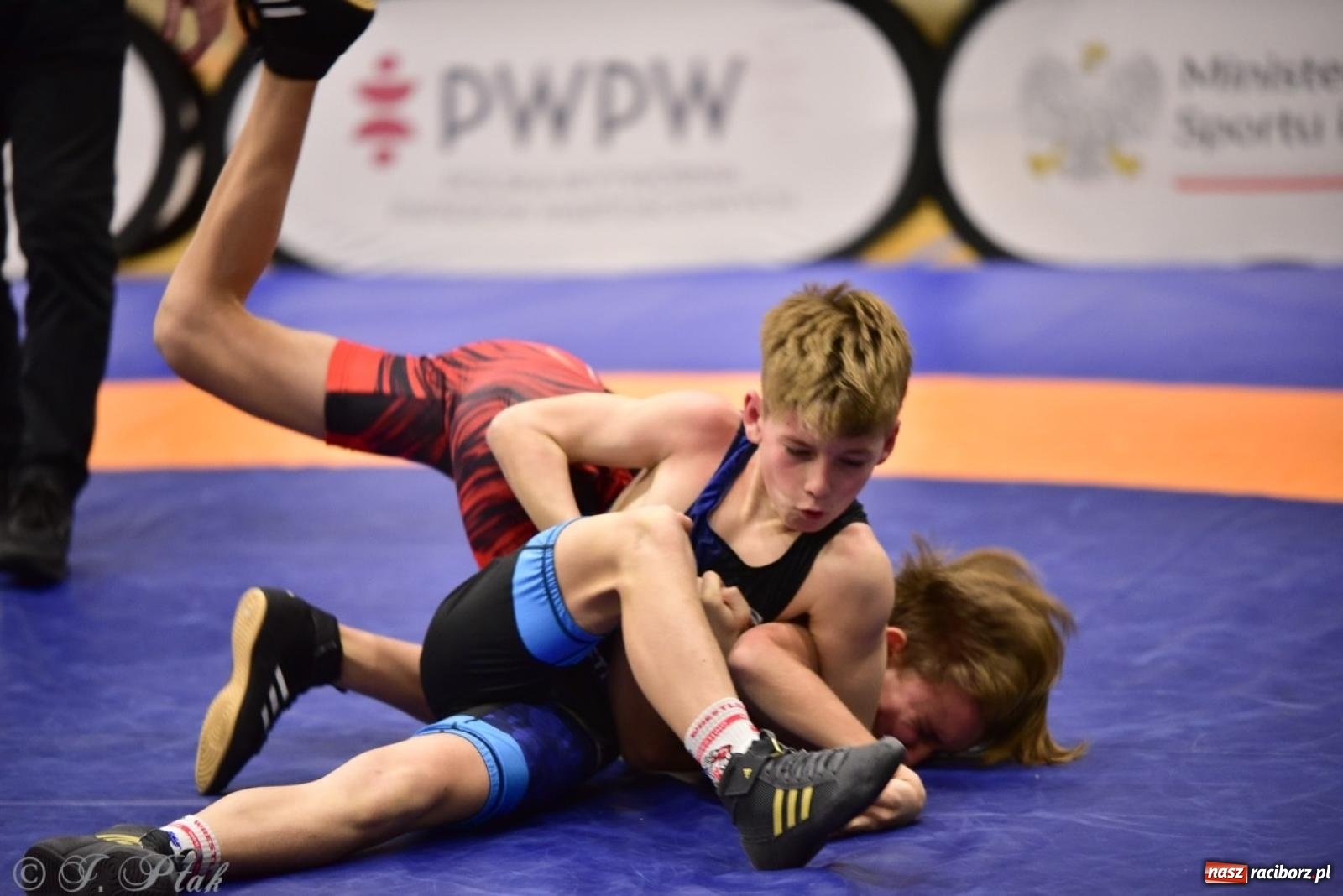 Zdjęcie w galerii na portalu naszraciborz.pl: XIV Mistrzostwa Polski Młodzików U14 w Raciborzu – sportowe emocje w Arenie OSiR wiadomości z regionu