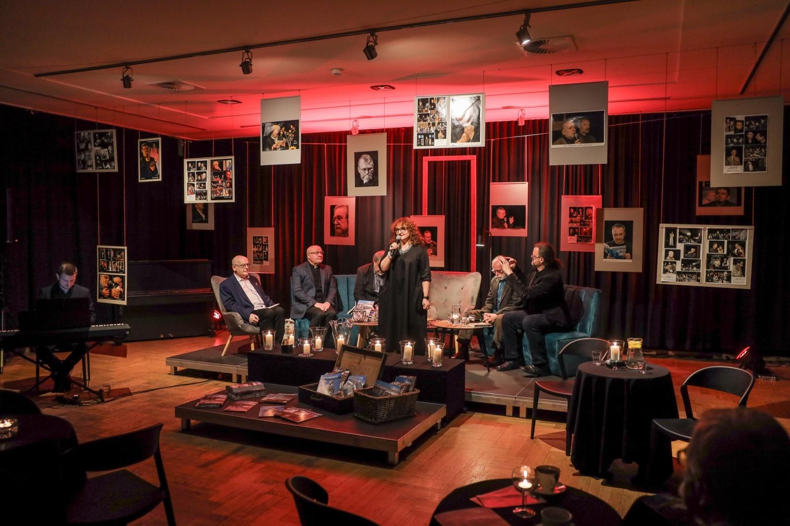 Zdjęcie w galerii na portalu naszraciborz.pl: Wyjątkowi goście na jubileusz Almanachu Prowincjonalnego wiadomości z regionu