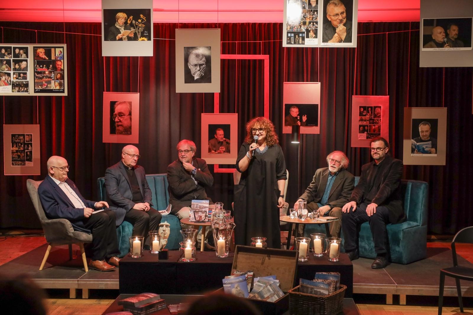 Zdjęcie w galerii na portalu naszraciborz.pl: Wyjątkowi goście na jubileusz Almanachu Prowincjonalnego wiadomości z regionu