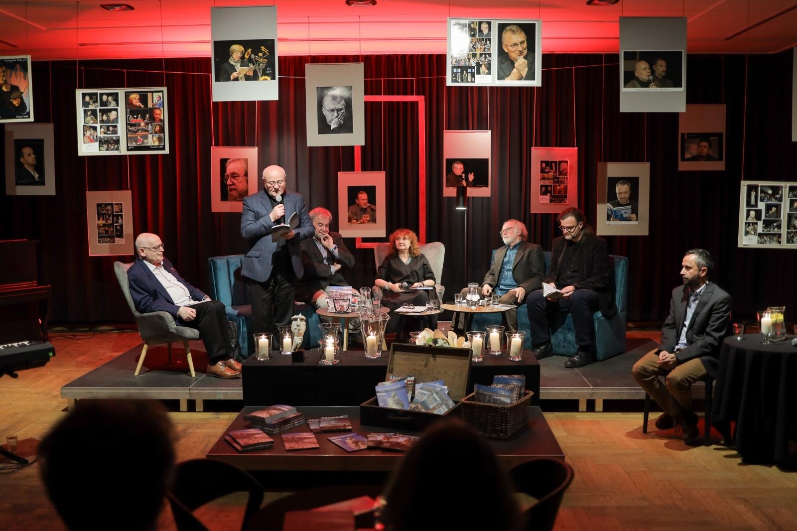 Zdjęcie w galerii na portalu naszraciborz.pl: Wyjątkowi goście na jubileusz Almanachu Prowincjonalnego wiadomości z regionu