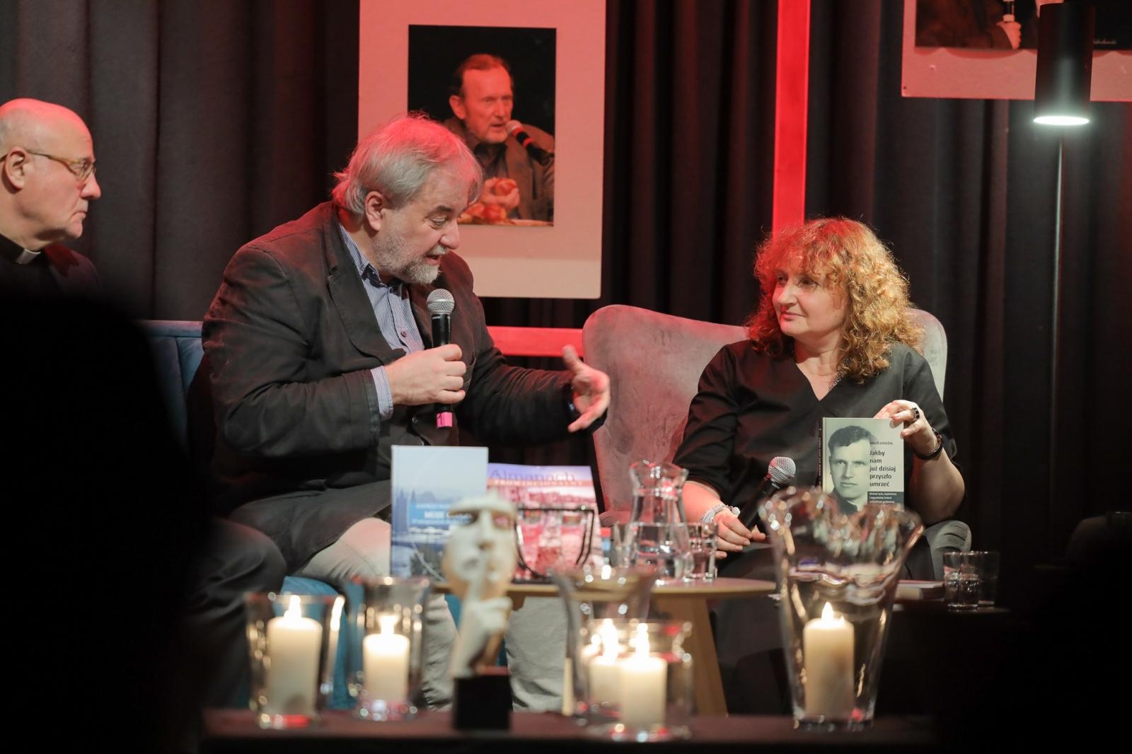 Zdjęcie w galerii na portalu naszraciborz.pl: Wyjątkowi goście na jubileusz Almanachu Prowincjonalnego wiadomości z regionu