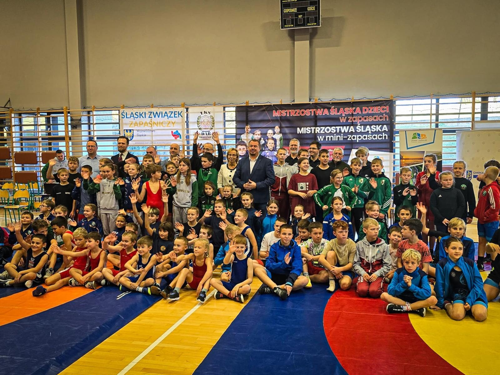 Zdjęcie w galerii na portalu naszraciborz.pl: Mistrzostwa Śląska w zapasach w stylu wolnym w Grzegorzowicach – dominacja Slavii Ruda Śląska i Dębu Brzeźnica wiadomości z regionu