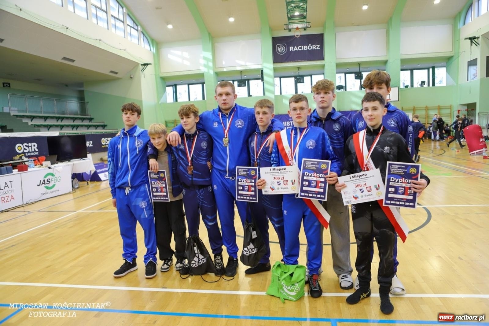 Zdjęcie w galerii na portalu naszraciborz.pl: Z dwoma medalami unici kończą mistrzostwa Polski U-14 wiadomości z regionu