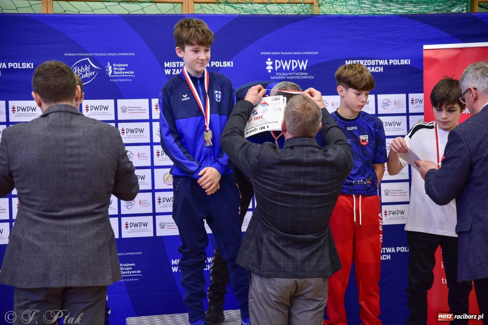 Zdjęcie w galerii na portalu naszraciborz.pl: Z dwoma medalami unici kończą mistrzostwa Polski U-14 wiadomości z regionu