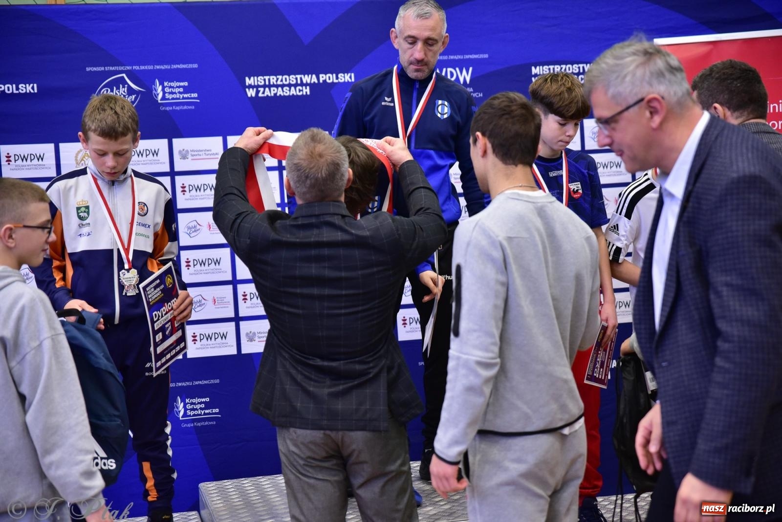 Zdjęcie w galerii na portalu naszraciborz.pl: Z dwoma medalami unici kończą mistrzostwa Polski U-14 wiadomości z regionu