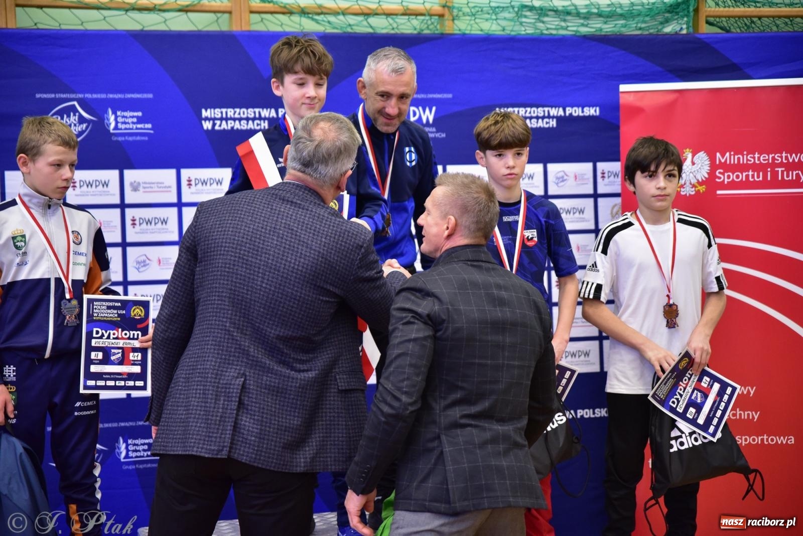 Zdjęcie w galerii na portalu naszraciborz.pl: Z dwoma medalami unici kończą mistrzostwa Polski U-14 wiadomości z regionu