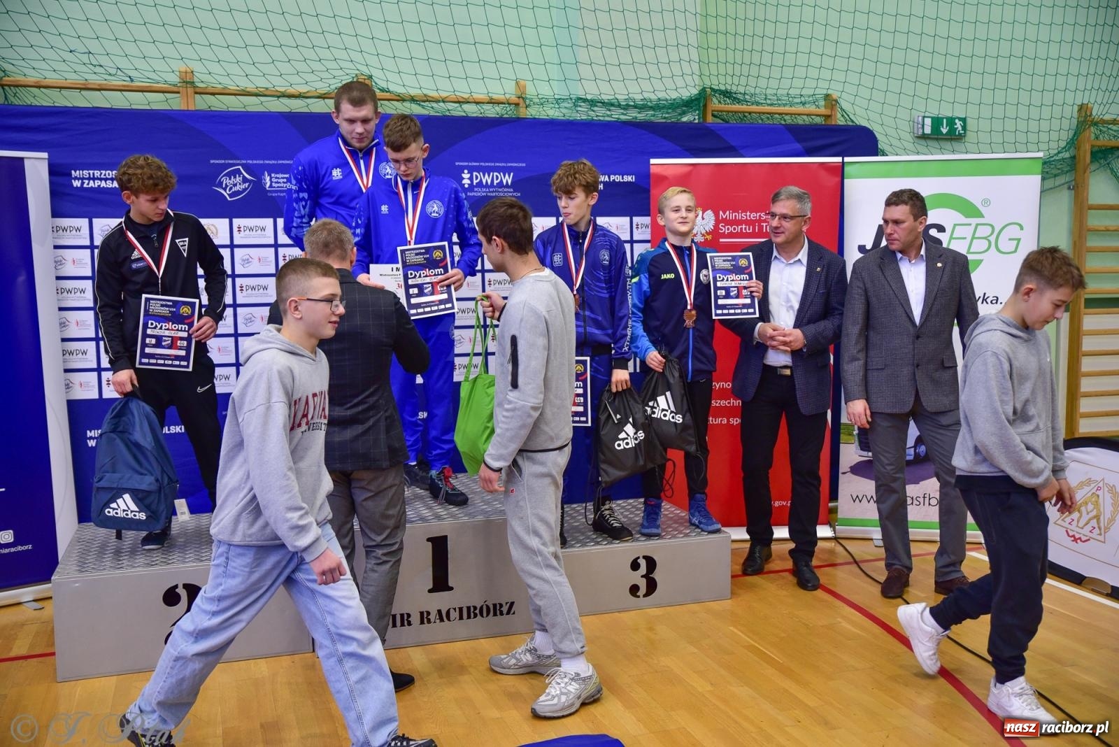 Zdjęcie w galerii na portalu naszraciborz.pl: Z dwoma medalami unici kończą mistrzostwa Polski U-14 wiadomości z regionu