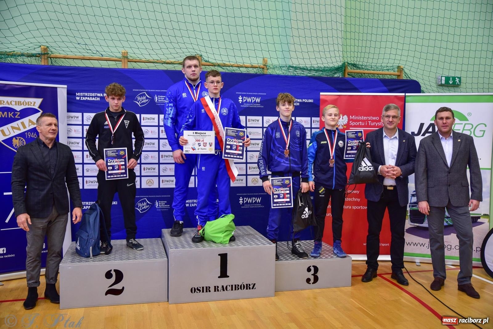 Zdjęcie w galerii na portalu naszraciborz.pl: Z dwoma medalami unici kończą mistrzostwa Polski U-14 wiadomości z regionu