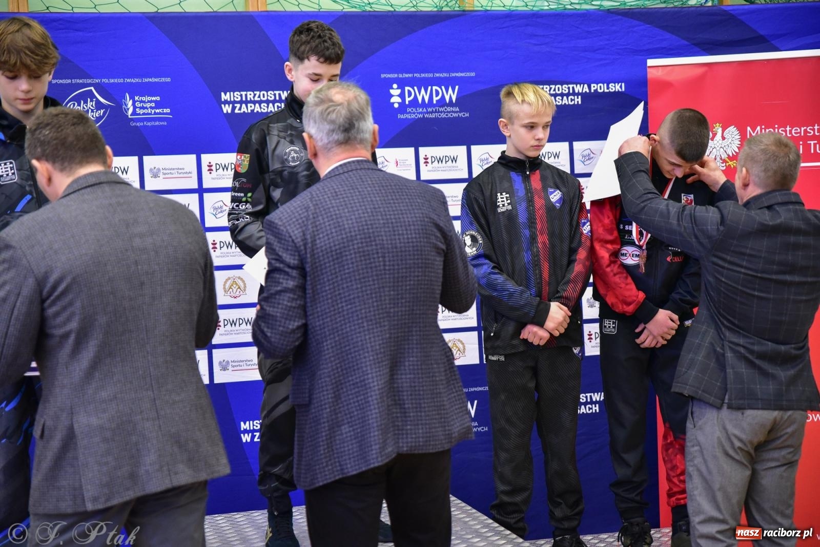 Zdjęcie w galerii na portalu naszraciborz.pl: Z dwoma medalami unici kończą mistrzostwa Polski U-14 wiadomości z regionu