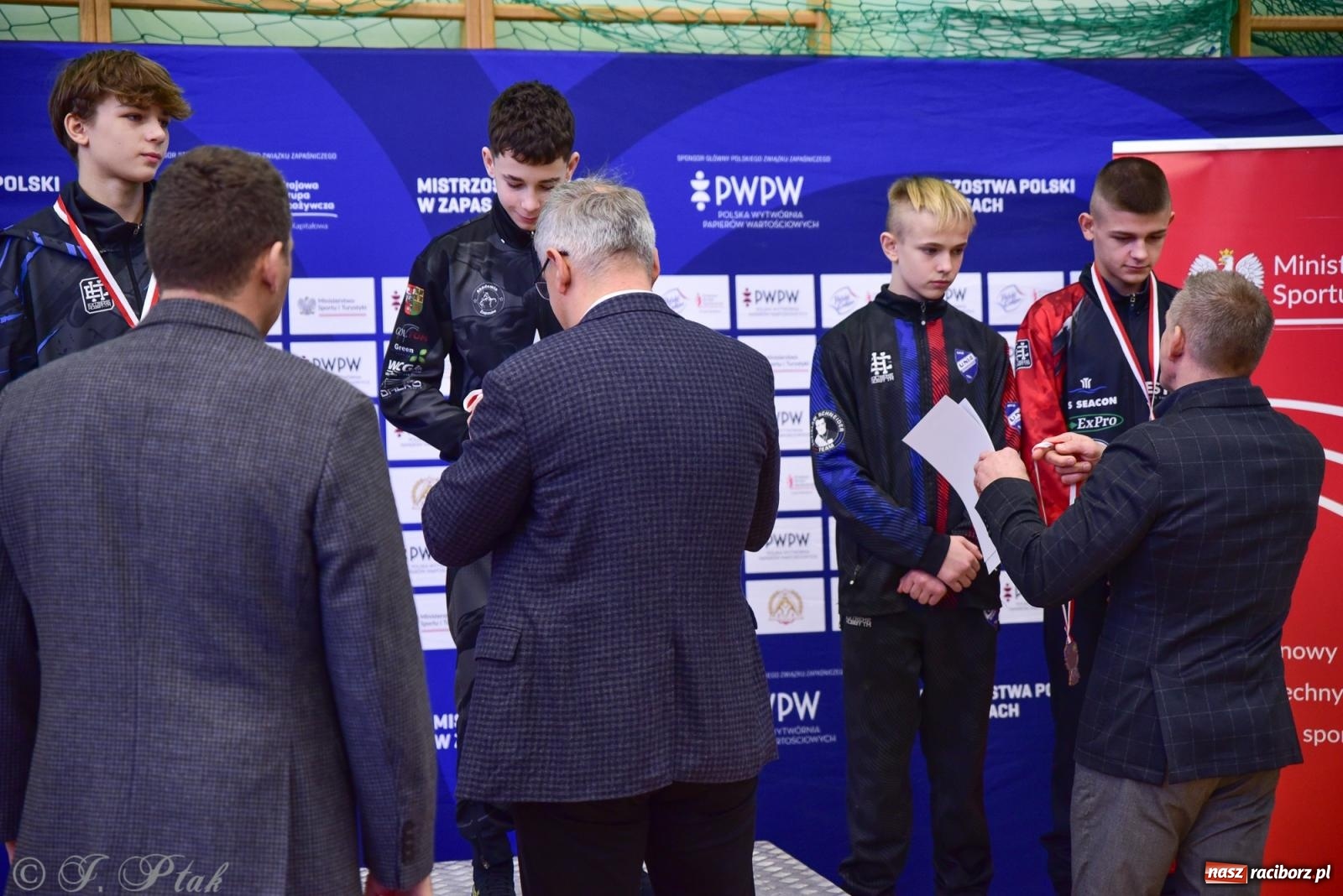 Zdjęcie w galerii na portalu naszraciborz.pl: Z dwoma medalami unici kończą mistrzostwa Polski U-14 wiadomości z regionu