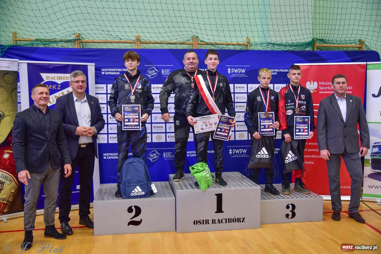 Zdjęcie w galerii na portalu naszraciborz.pl: Z dwoma medalami unici kończą mistrzostwa Polski U-14 wiadomości z regionu