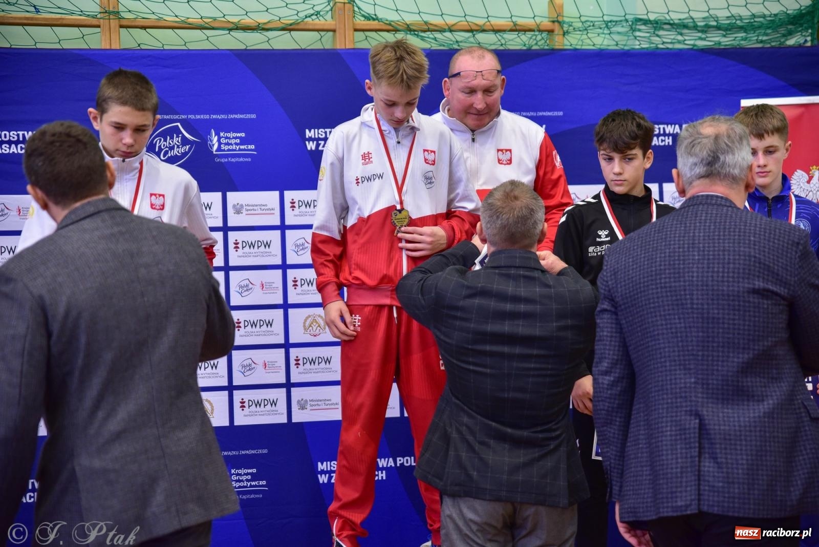 Zdjęcie w galerii na portalu naszraciborz.pl: Z dwoma medalami unici kończą mistrzostwa Polski U-14 wiadomości z regionu