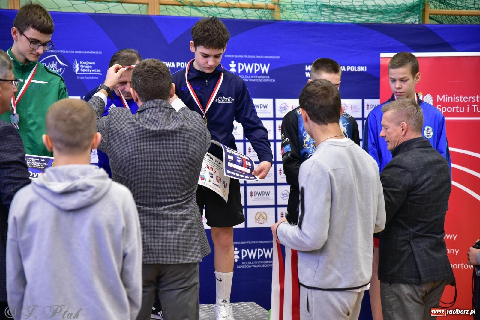 Zdjęcie w galerii na portalu naszraciborz.pl: Z dwoma medalami unici kończą mistrzostwa Polski U-14 wiadomości z regionu
