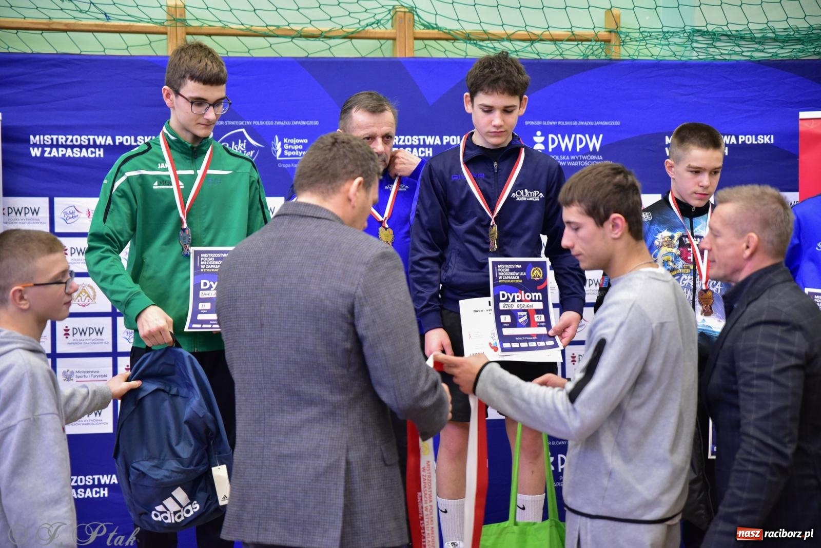 Zdjęcie w galerii na portalu naszraciborz.pl: Z dwoma medalami unici kończą mistrzostwa Polski U-14 wiadomości z regionu