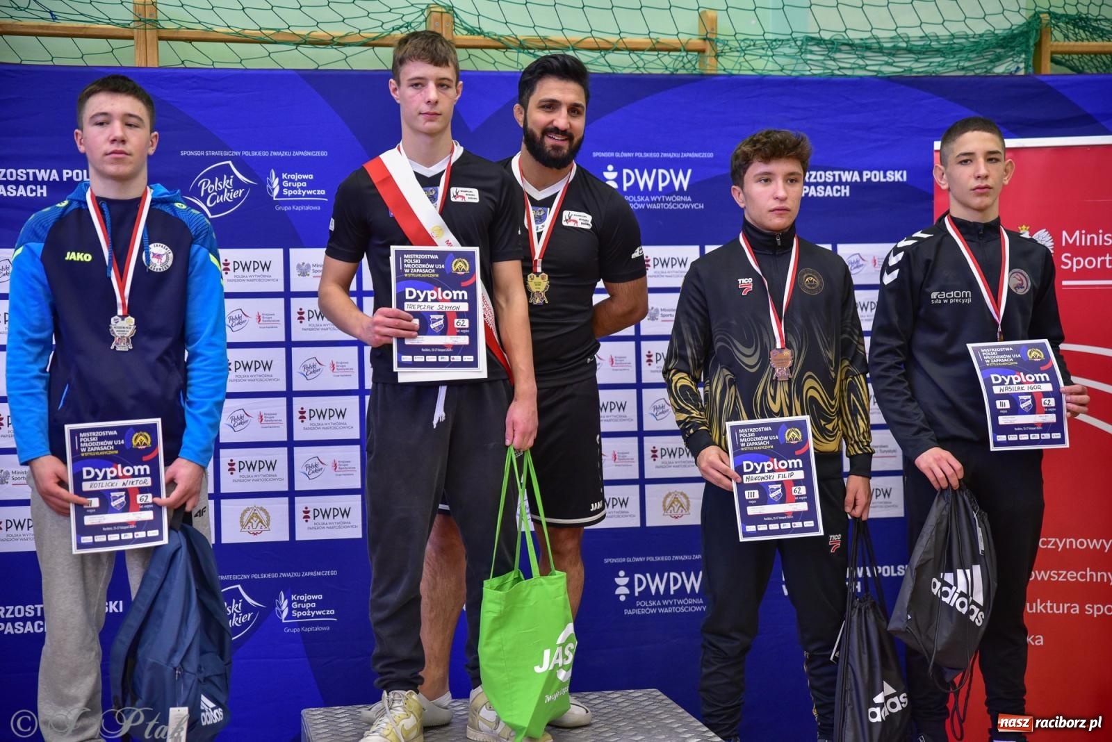 Zdjęcie w galerii na portalu naszraciborz.pl: Z dwoma medalami unici kończą mistrzostwa Polski U-14 wiadomości z regionu