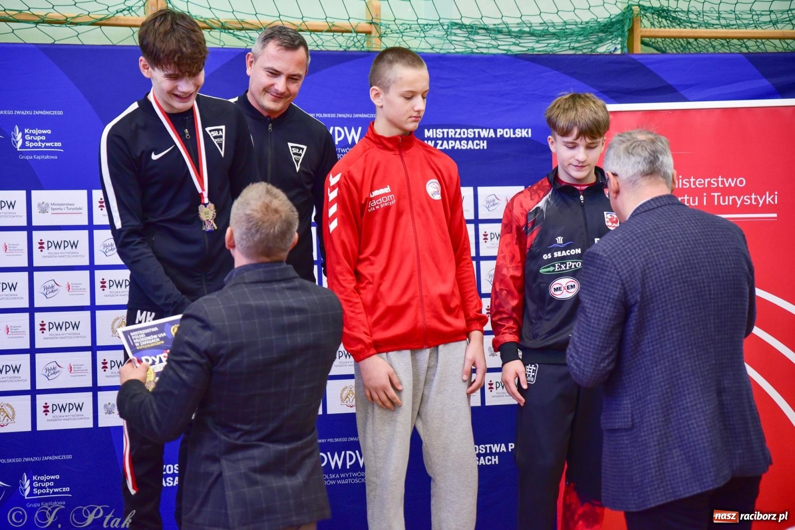Zdjęcie w galerii na portalu naszraciborz.pl: Z dwoma medalami unici kończą mistrzostwa Polski U-14 wiadomości z regionu