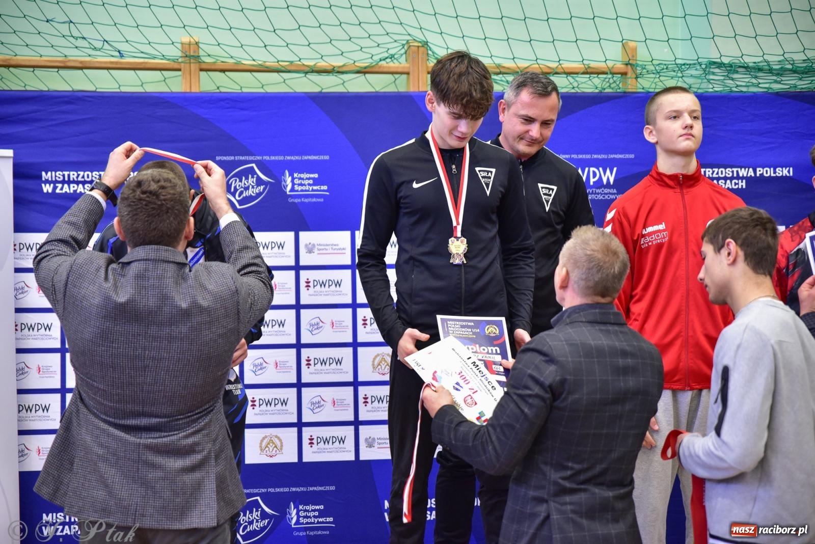 Zdjęcie w galerii na portalu naszraciborz.pl: Z dwoma medalami unici kończą mistrzostwa Polski U-14 wiadomości z regionu