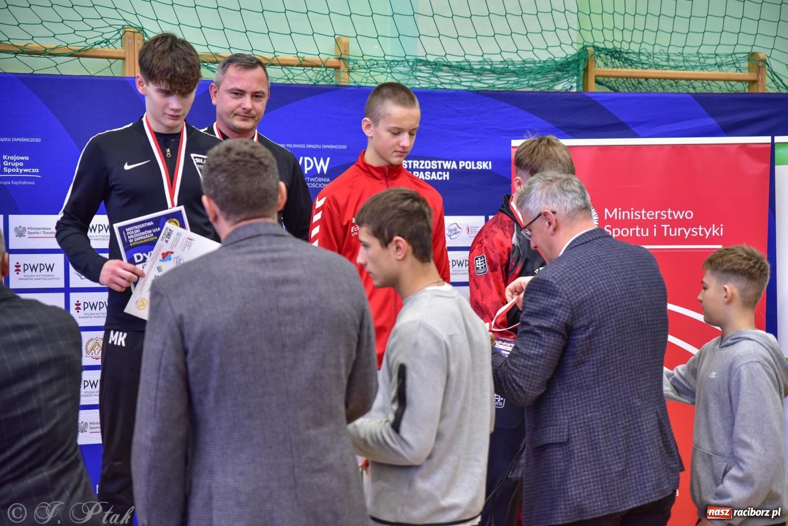 Zdjęcie w galerii na portalu naszraciborz.pl: Z dwoma medalami unici kończą mistrzostwa Polski U-14 wiadomości z regionu