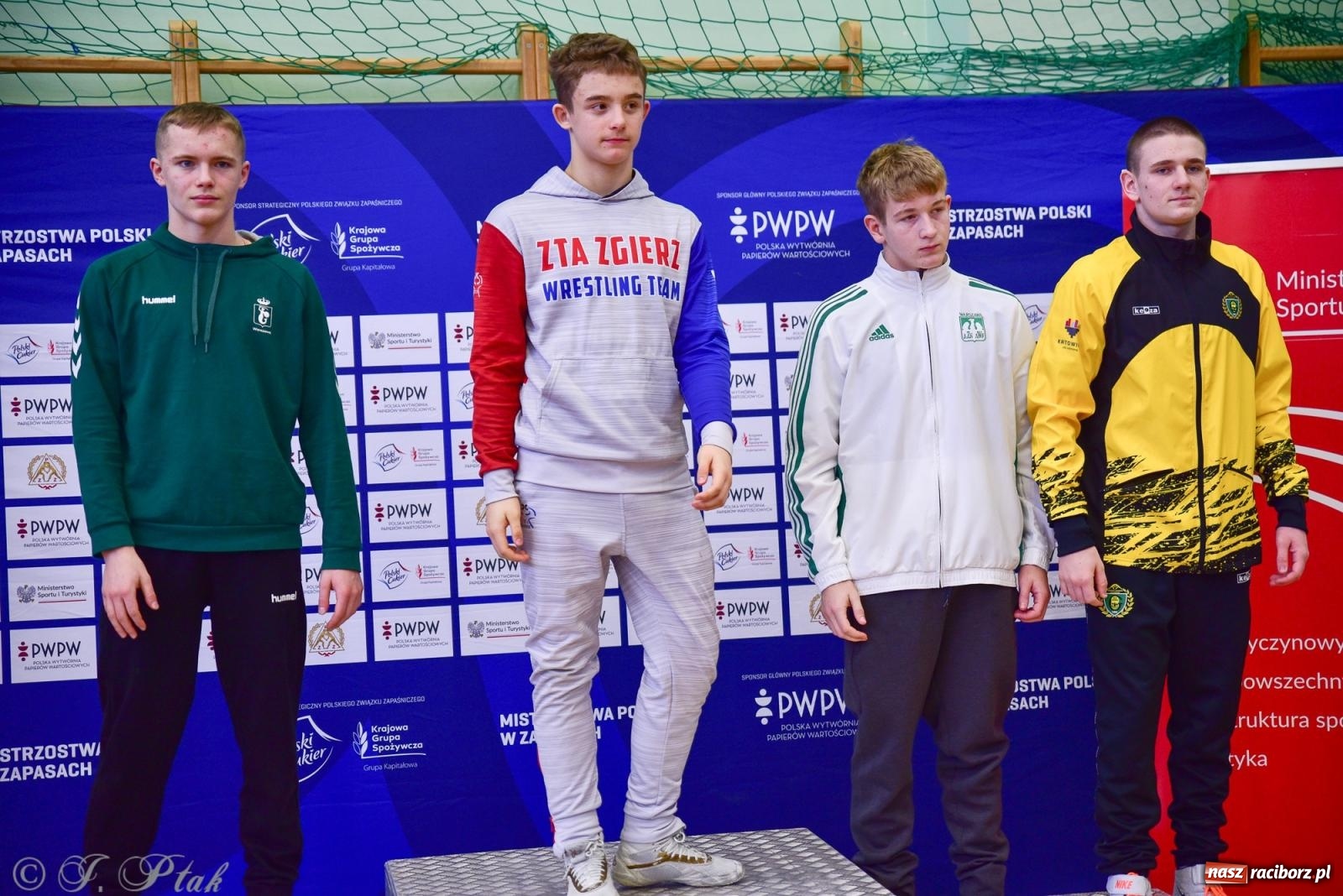 Zdjęcie w galerii na portalu naszraciborz.pl: Z dwoma medalami unici kończą mistrzostwa Polski U-14 wiadomości z regionu