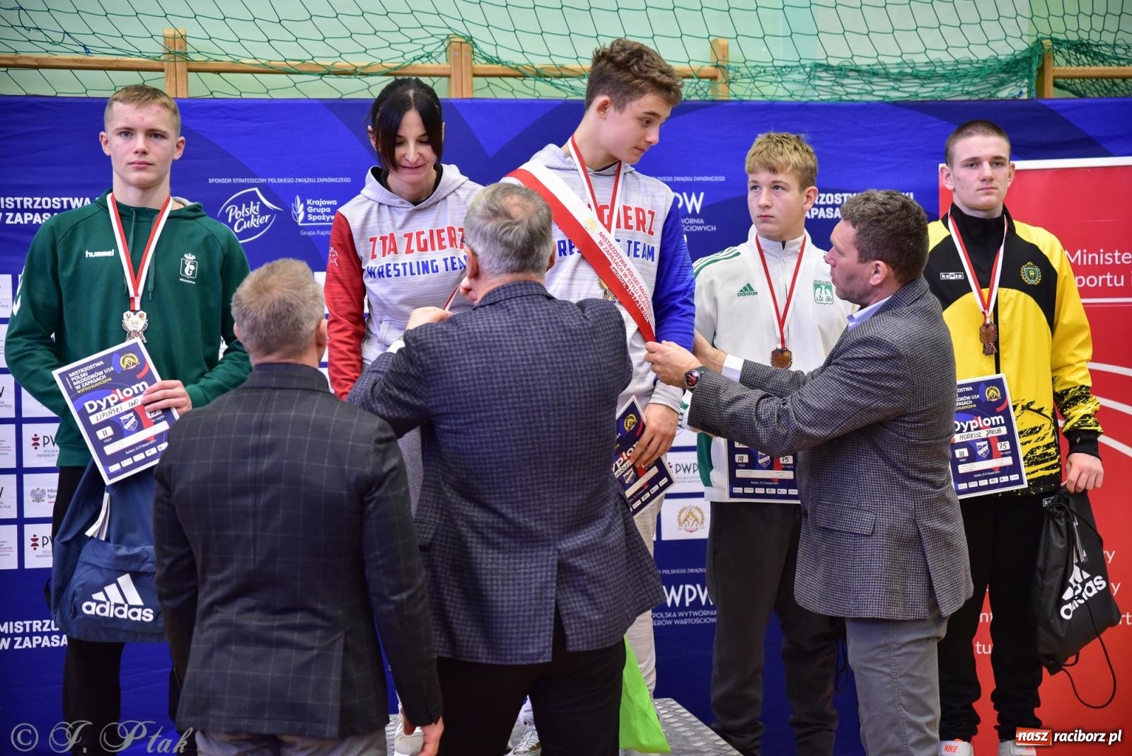 Zdjęcie w galerii na portalu naszraciborz.pl: Z dwoma medalami unici kończą mistrzostwa Polski U-14 wiadomości z regionu