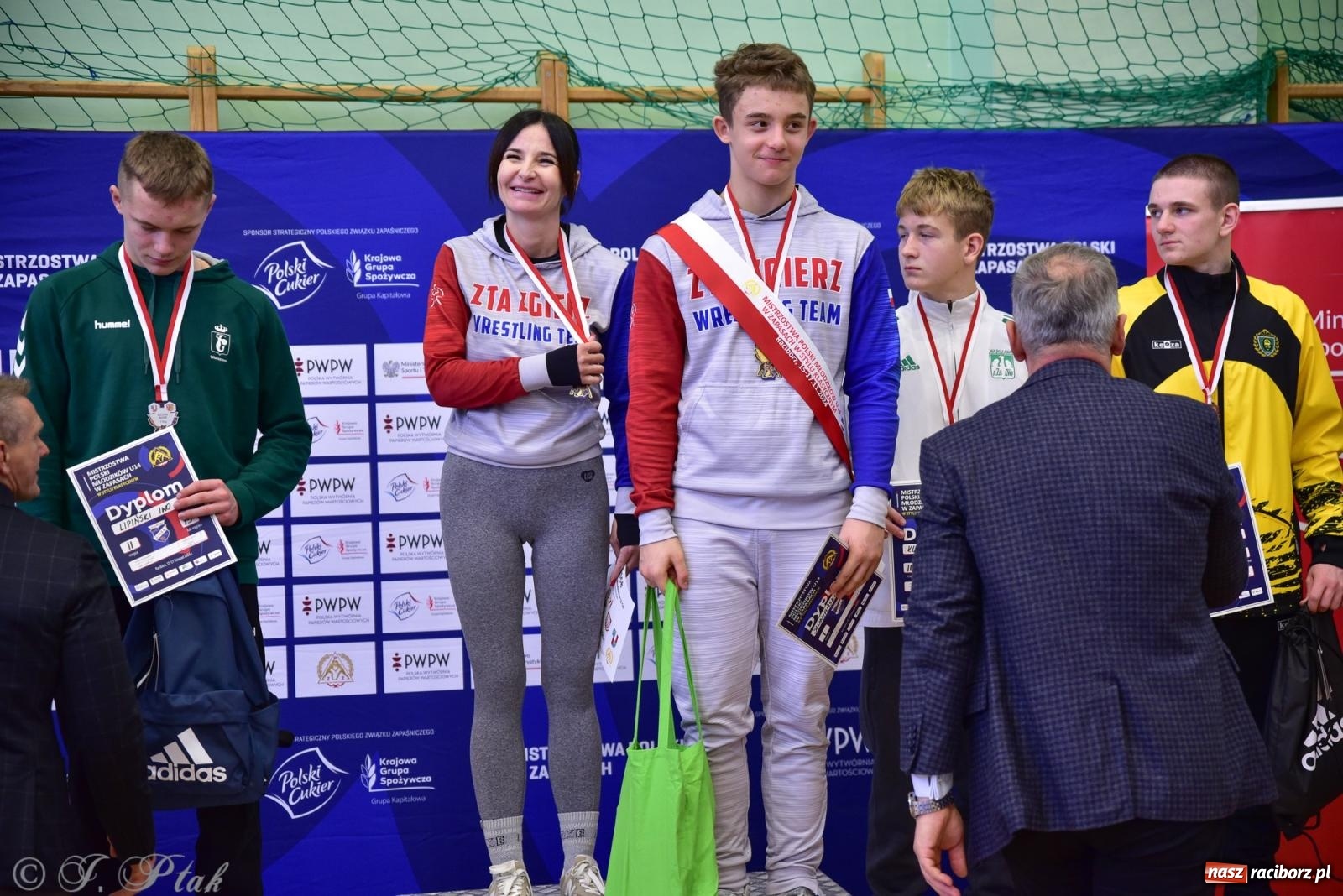 Zdjęcie w galerii na portalu naszraciborz.pl: Z dwoma medalami unici kończą mistrzostwa Polski U-14 wiadomości z regionu