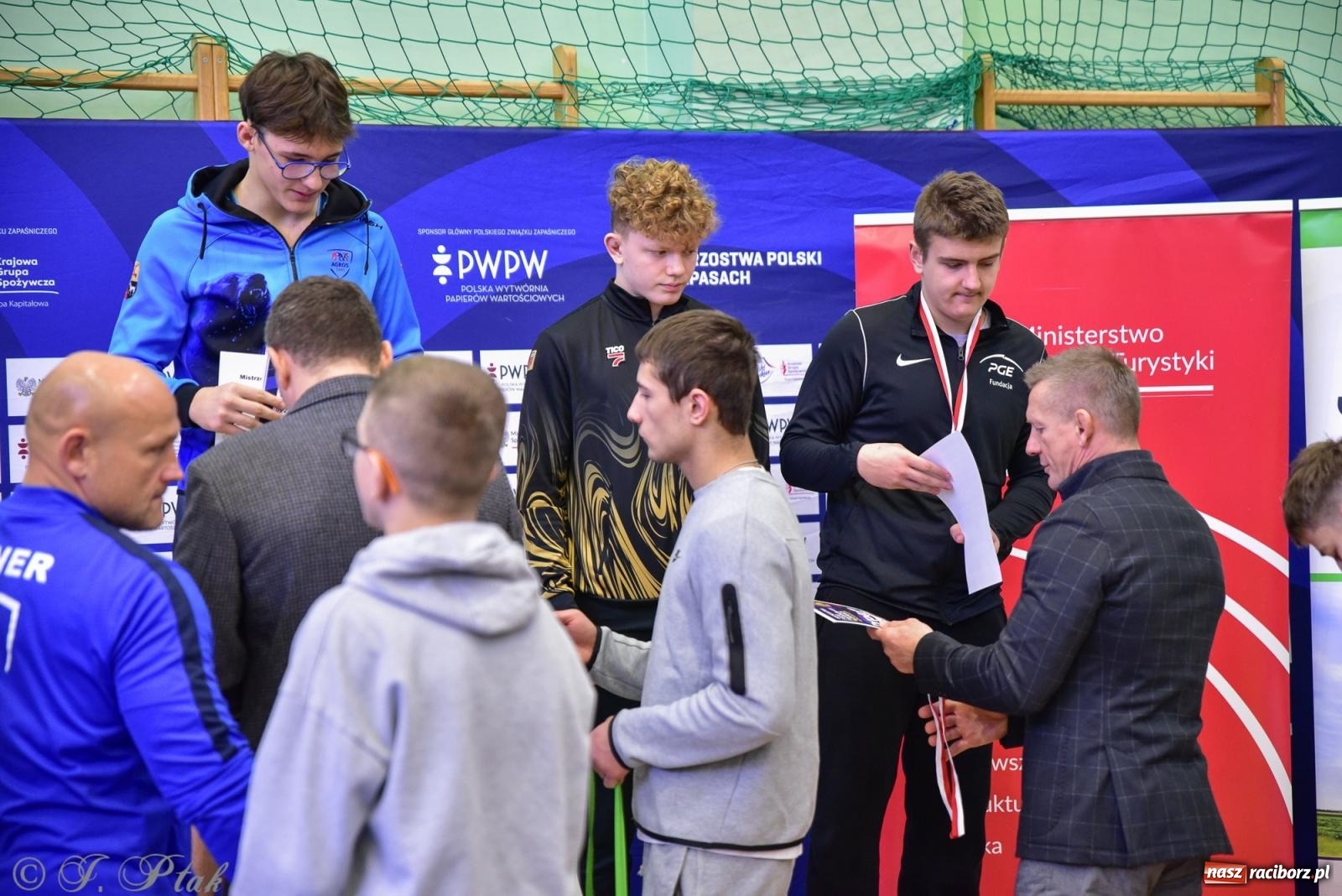 Zdjęcie w galerii na portalu naszraciborz.pl: Z dwoma medalami unici kończą mistrzostwa Polski U-14 wiadomości z regionu