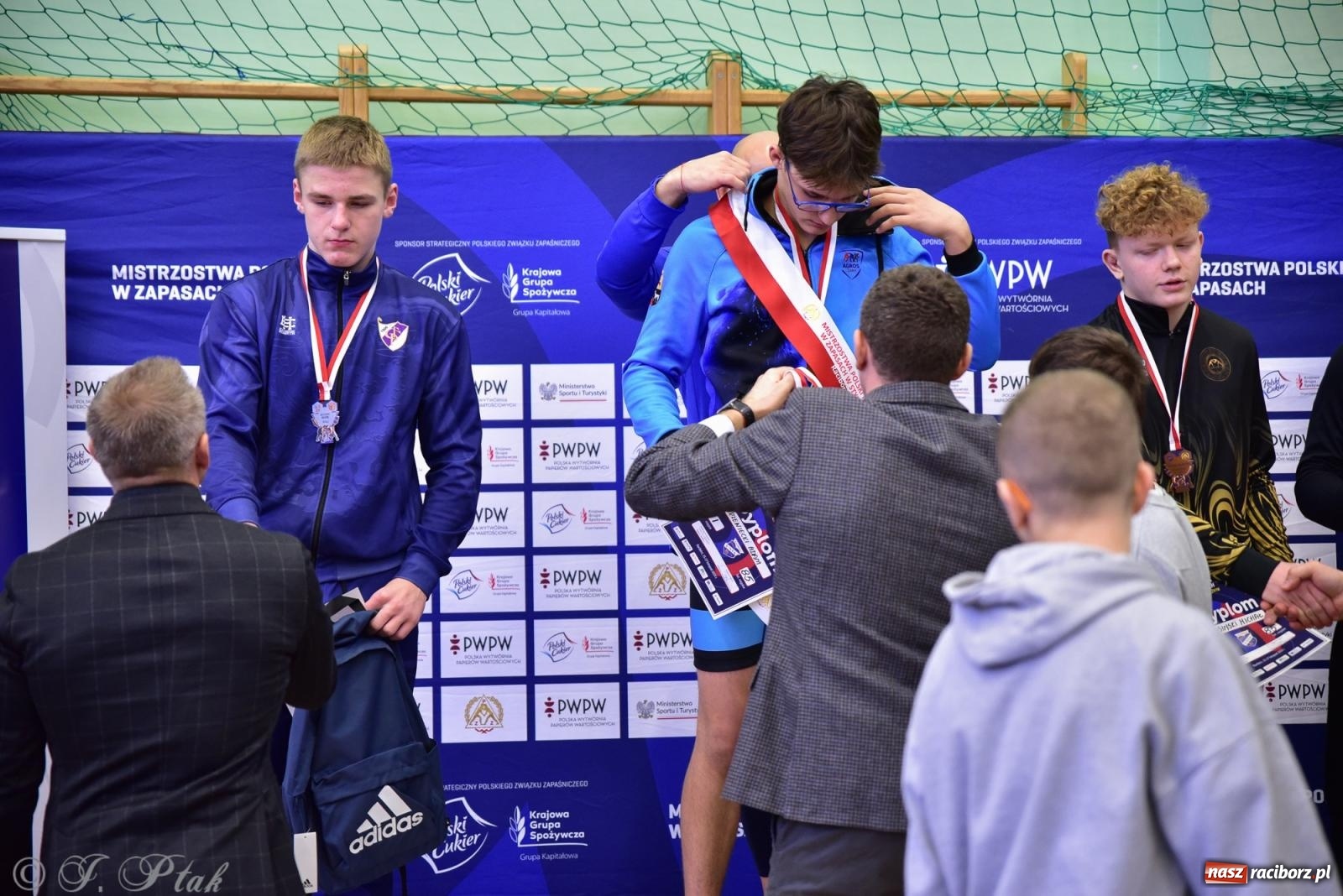 Zdjęcie w galerii na portalu naszraciborz.pl: Z dwoma medalami unici kończą mistrzostwa Polski U-14 wiadomości z regionu