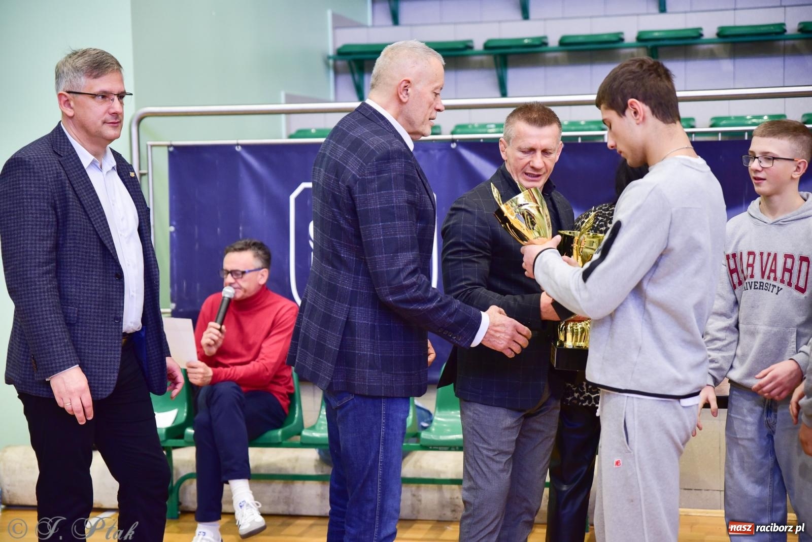 Zdjęcie w galerii na portalu naszraciborz.pl: Z dwoma medalami unici kończą mistrzostwa Polski U-14 wiadomości z regionu