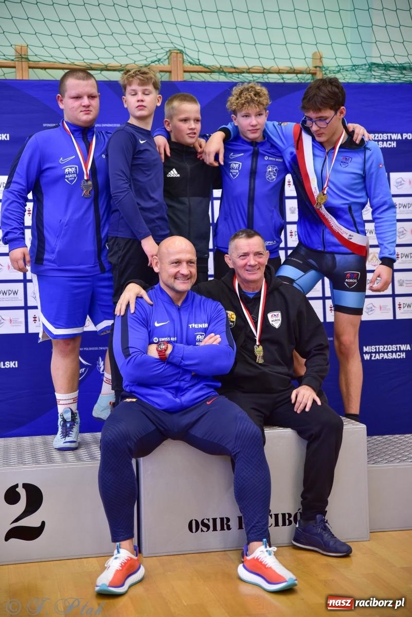Zdjęcie w galerii na portalu naszraciborz.pl: Z dwoma medalami unici kończą mistrzostwa Polski U-14 wiadomości z regionu