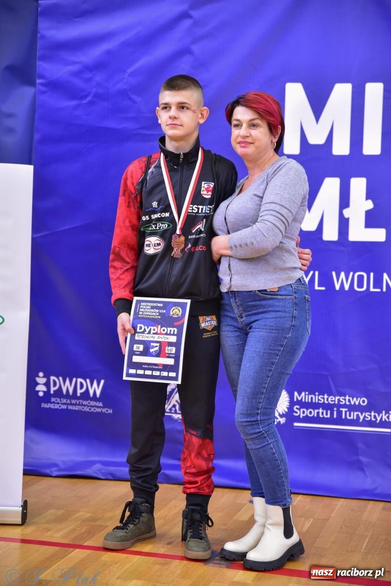 Zdjęcie w galerii na portalu naszraciborz.pl: Z dwoma medalami unici kończą mistrzostwa Polski U-14 wiadomości z regionu