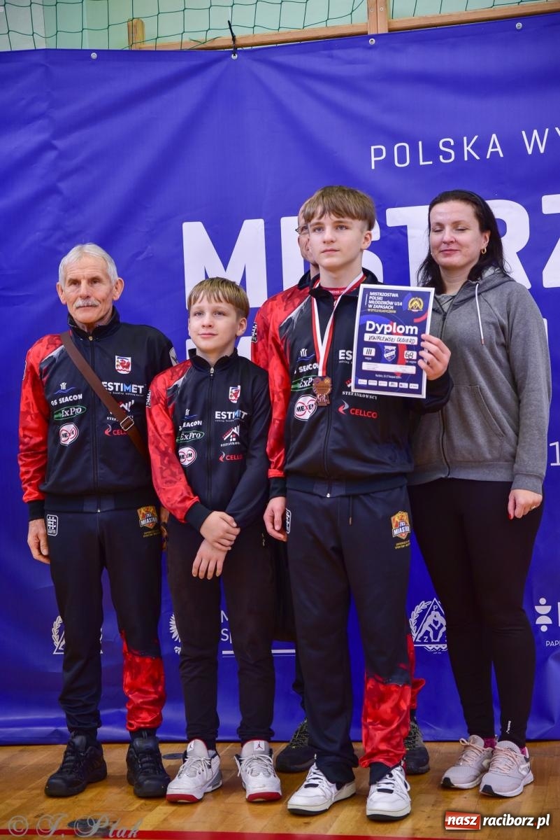 Zdjęcie w galerii na portalu naszraciborz.pl: Z dwoma medalami unici kończą mistrzostwa Polski U-14 wiadomości z regionu