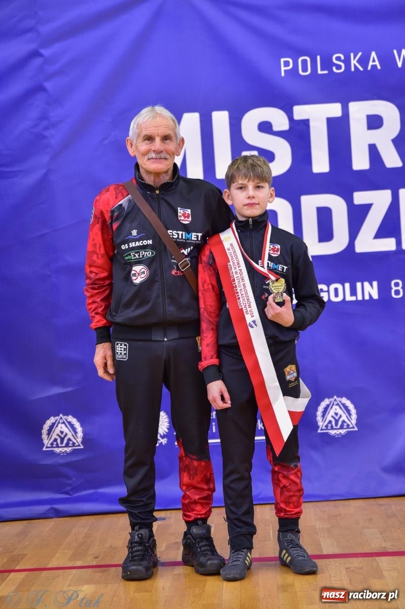 Zdjęcie w galerii na portalu naszraciborz.pl: Z dwoma medalami unici kończą mistrzostwa Polski U-14 wiadomości z regionu